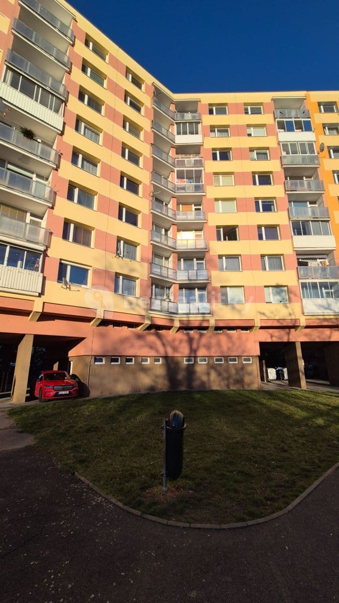 Prenájom bytu 3-izbový 76 m², Bezručova, Chomutov, Ústecký kraj Prenájom bytu 3-izbový 76 m², Bezručova, Chomutov, Ústecký kraj