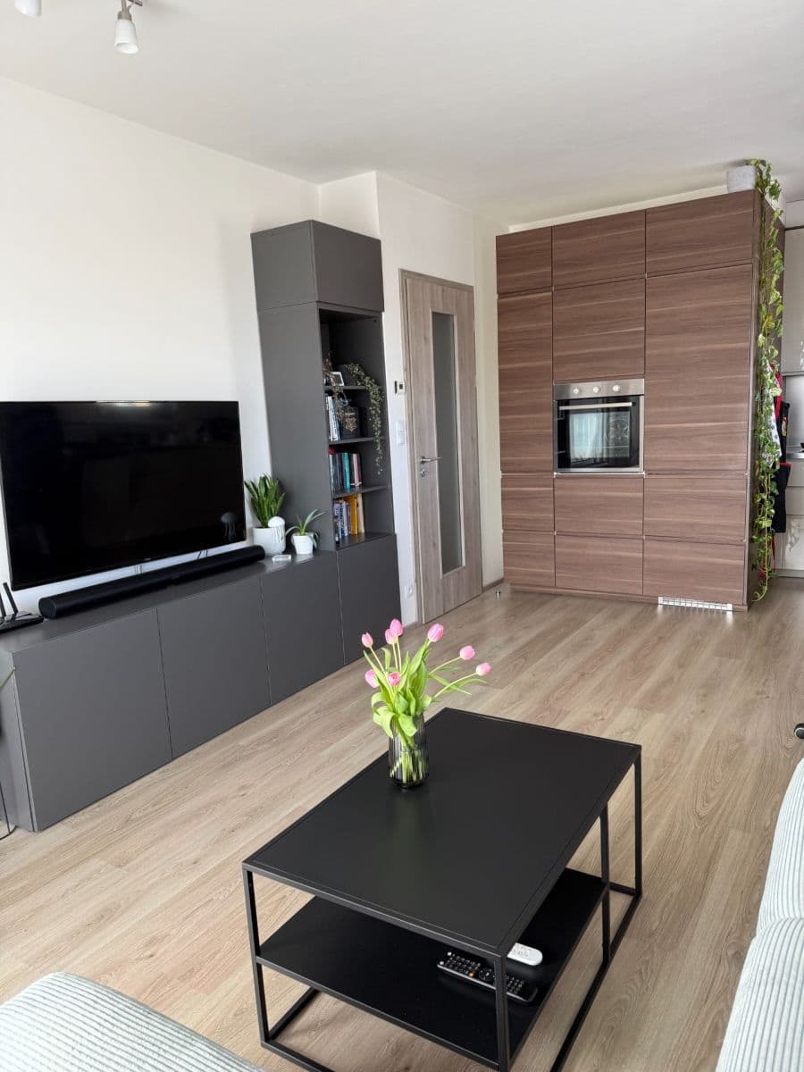 Prenájom bytu 2-izbový 50 m², Kramperova, Praha, Praha Prenájom bytu 2-izbový 50 m², Kramperova, Praha, Praha
