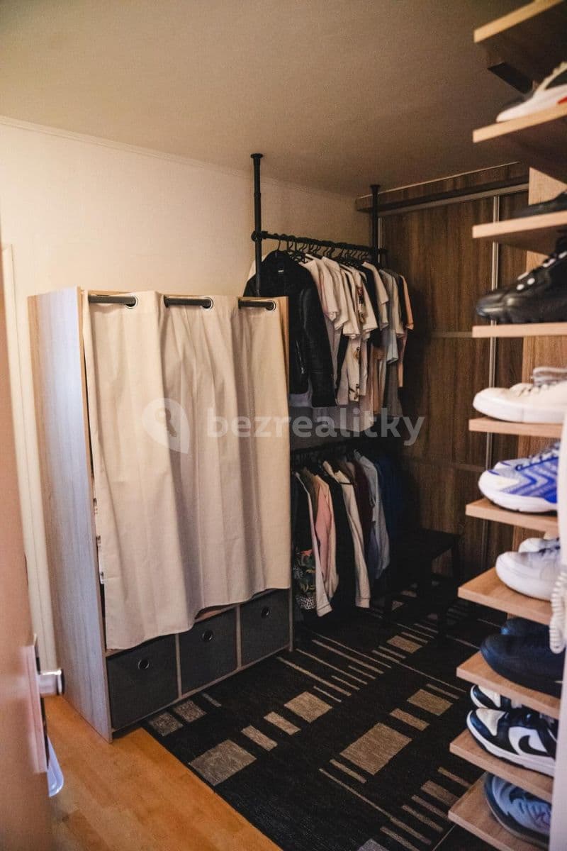 Prenájom bytu 1-izbový 39 m², Třinecká, Praha, Praha Prenájom bytu 1-izbový 39 m², Třinecká, Praha, Praha