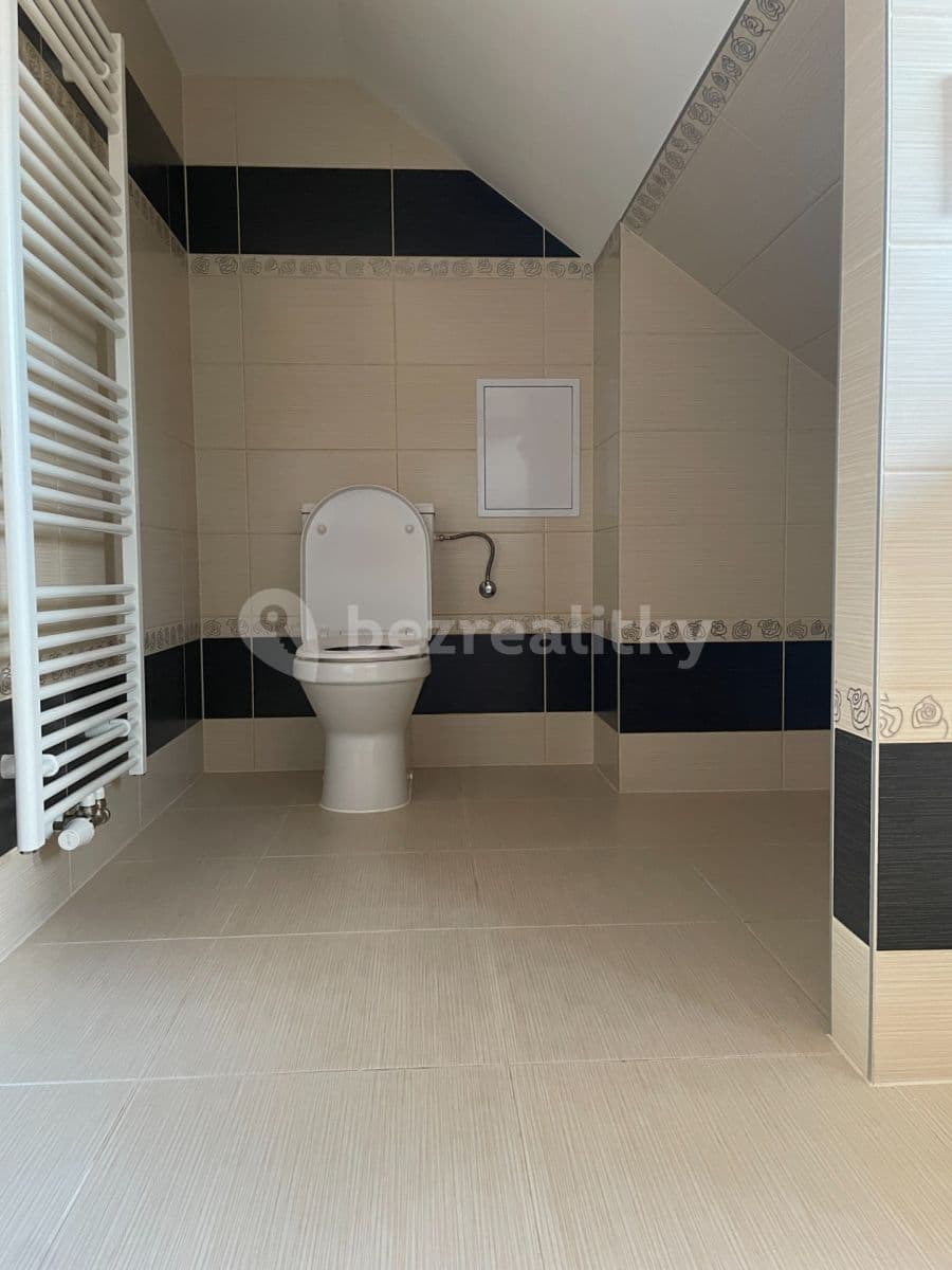 Prenájom bytu 2-izbový 45 m², Kmochova, Hostivice, Středočeský kraj Prenájom bytu 2-izbový 45 m², Kmochova, Hostivice, Středočeský kraj