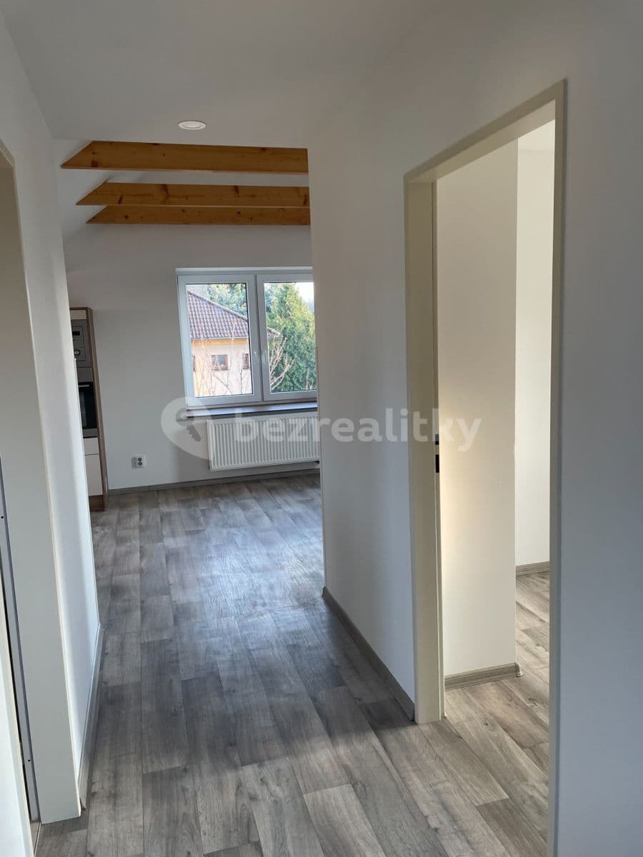 Prenájom bytu 2-izbový 45 m², Kmochova, Hostivice, Středočeský kraj Prenájom bytu 2-izbový 45 m², Kmochova, Hostivice, Středočeský kraj