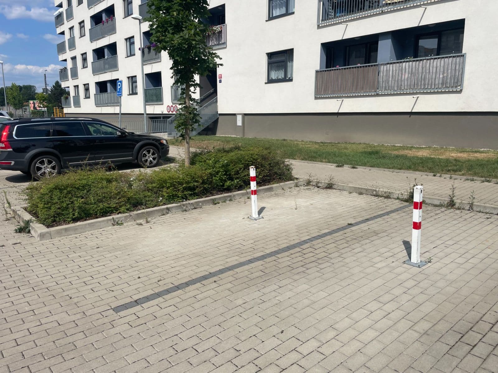 Prenájom garáže 13 m², Oty Bubeníčka, Praha, Praha Prenájom garáže 13 m², Oty Bubeníčka, Praha, Praha