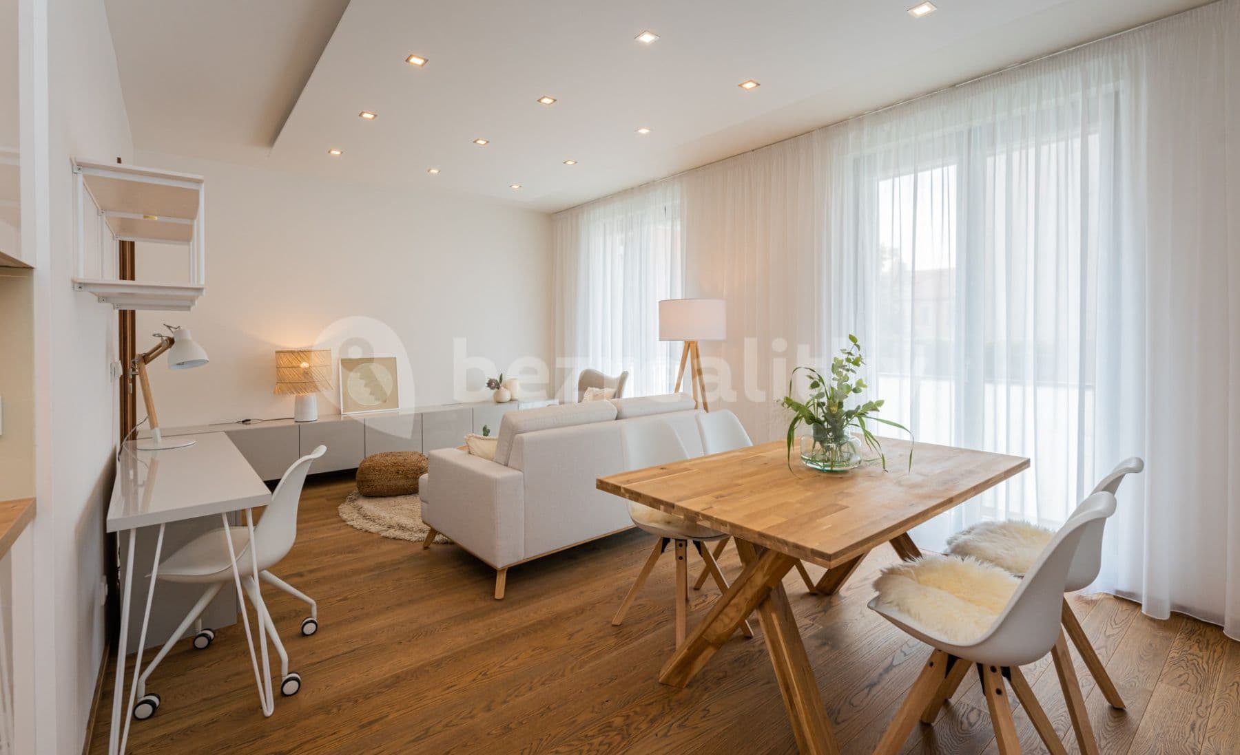 Prenájom bytu 2-izbový 67 m², Čumpelíkova, Praha, Praha Prenájom bytu 2-izbový 67 m², Čumpelíkova, Praha, Praha