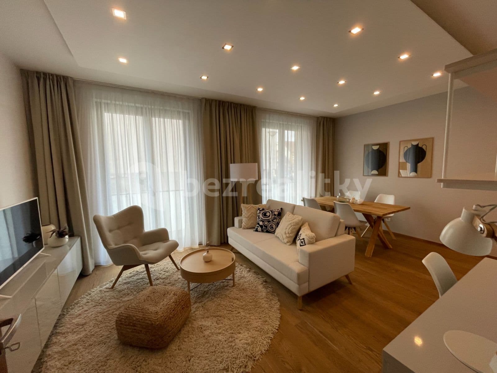 Prenájom bytu 2-izbový 67 m², Čumpelíkova, Praha, Praha Prenájom bytu 2-izbový 67 m², Čumpelíkova, Praha, Praha