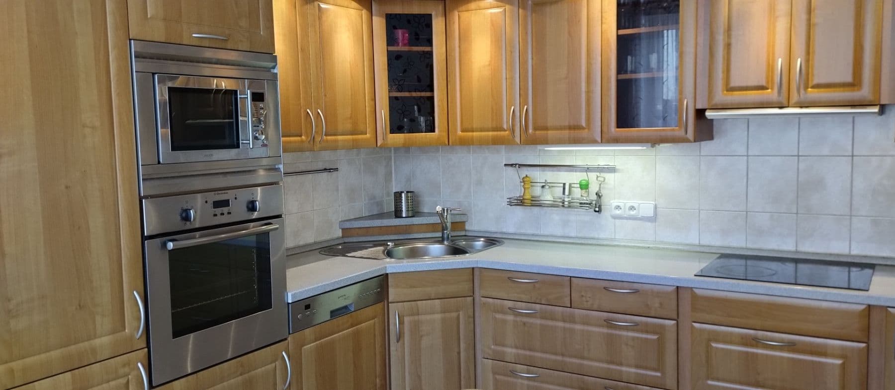 Predaj domu 401 m², pozemek 416 m², Laurinova, Mladá Boleslav, Středočeský kraj Predaj domu 401 m², pozemek 416 m², Laurinova, Mladá Boleslav, Středočeský kraj