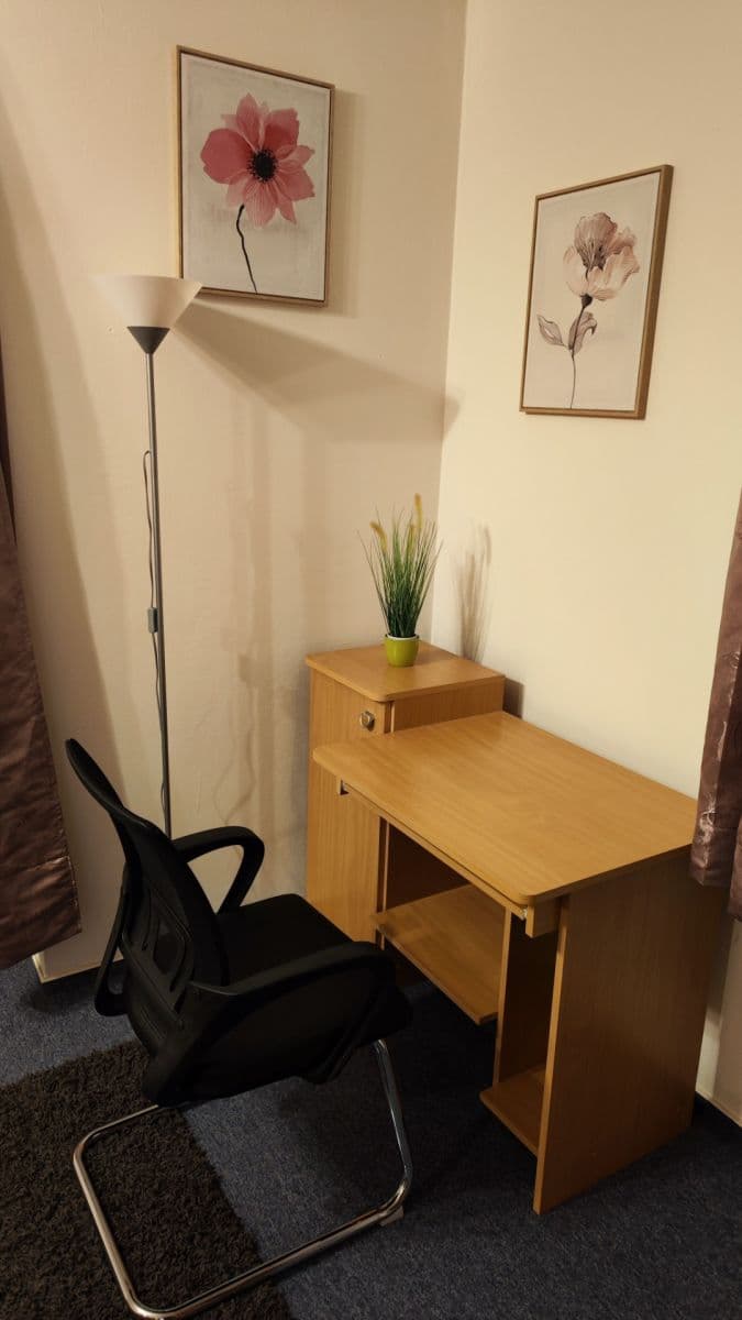 Prenájom bytu 2-izbový 52 m², Tavolníková, Praha, Praha Prenájom bytu 2-izbový 52 m², Tavolníková, Praha, Praha