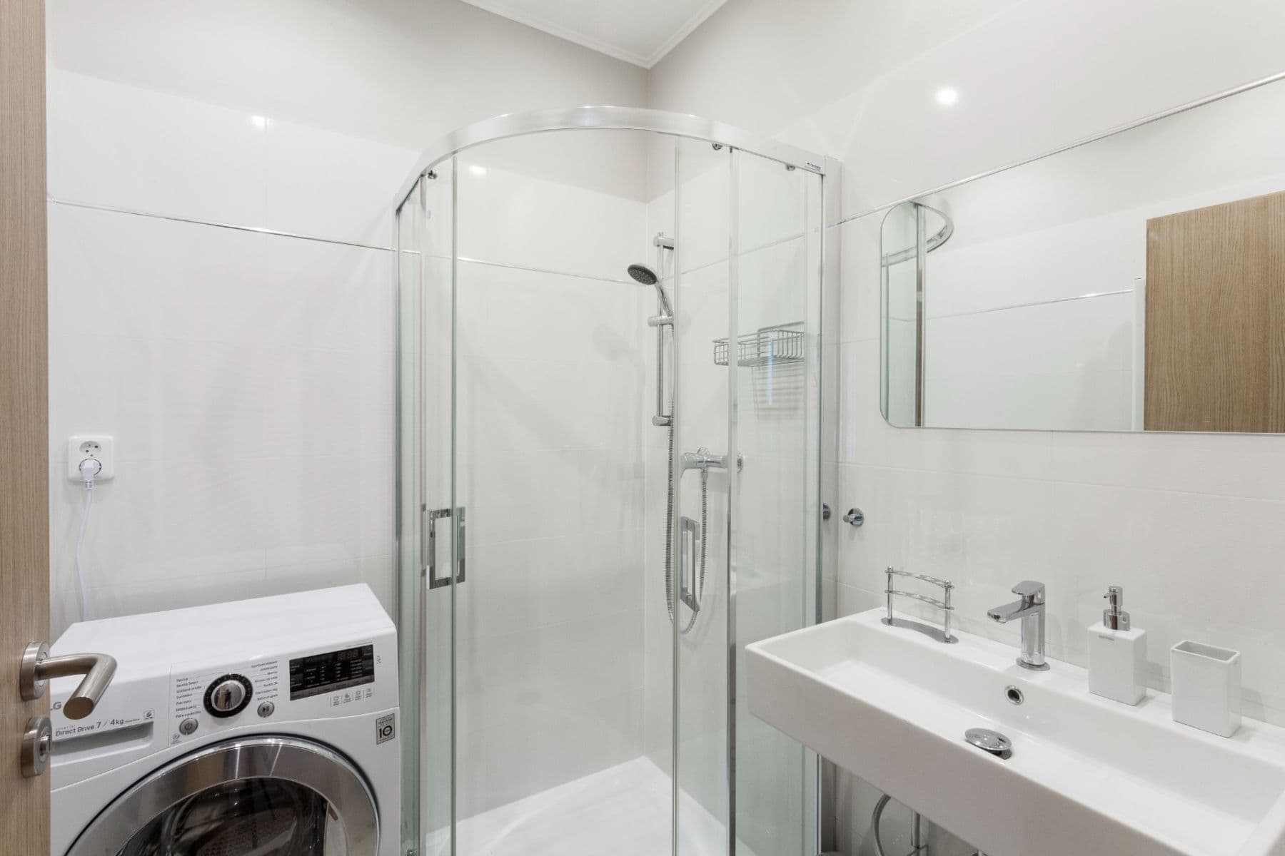 Prenájom bytu 1-izbový 30 m², Březinova, Praha, Praha Prenájom bytu 1-izbový 30 m², Březinova, Praha, Praha