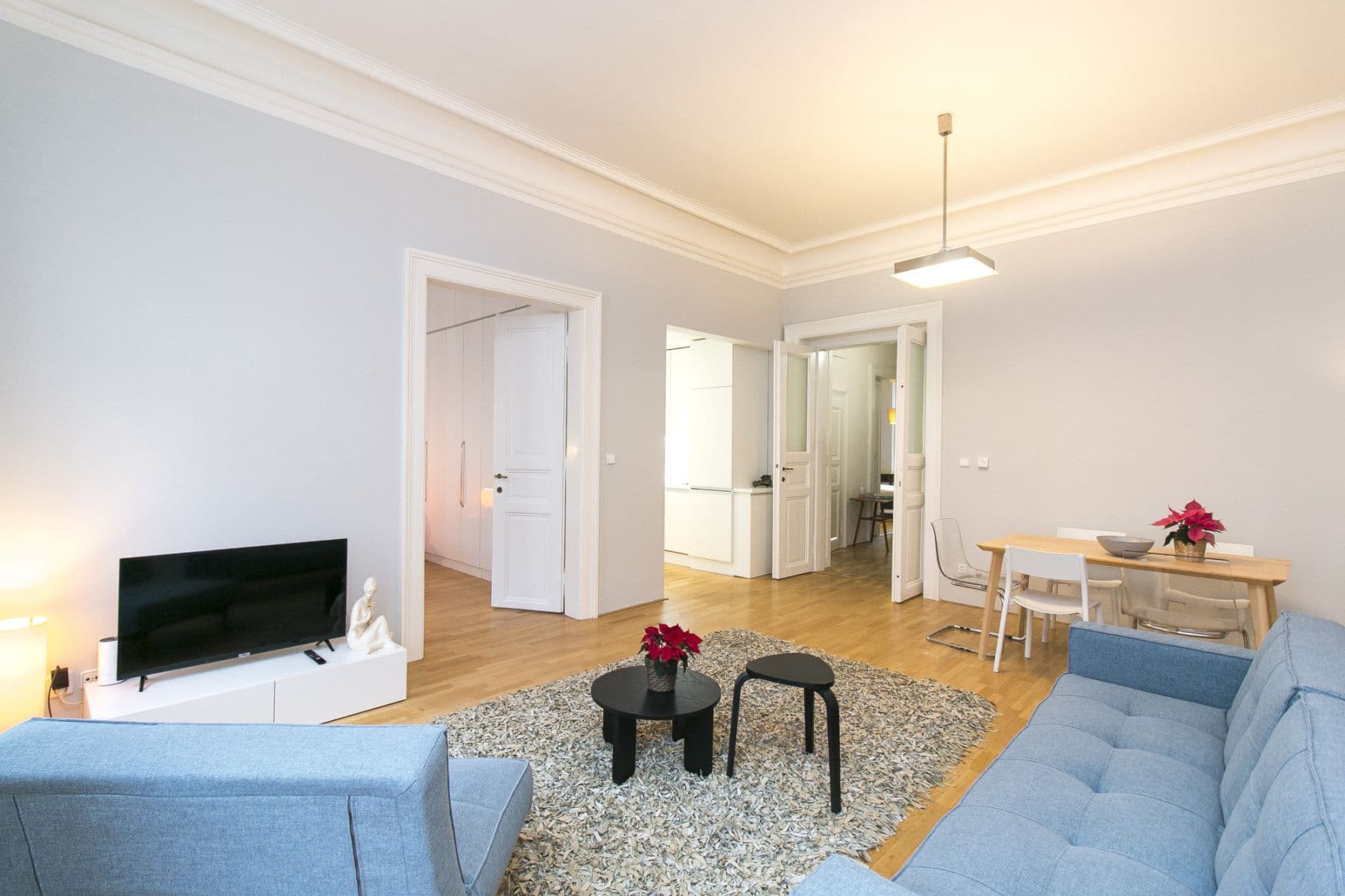 Prenájom bytu 85 m², Chodská, Praha, Praha Prenájom bytu 85 m², Chodská, Praha, Praha