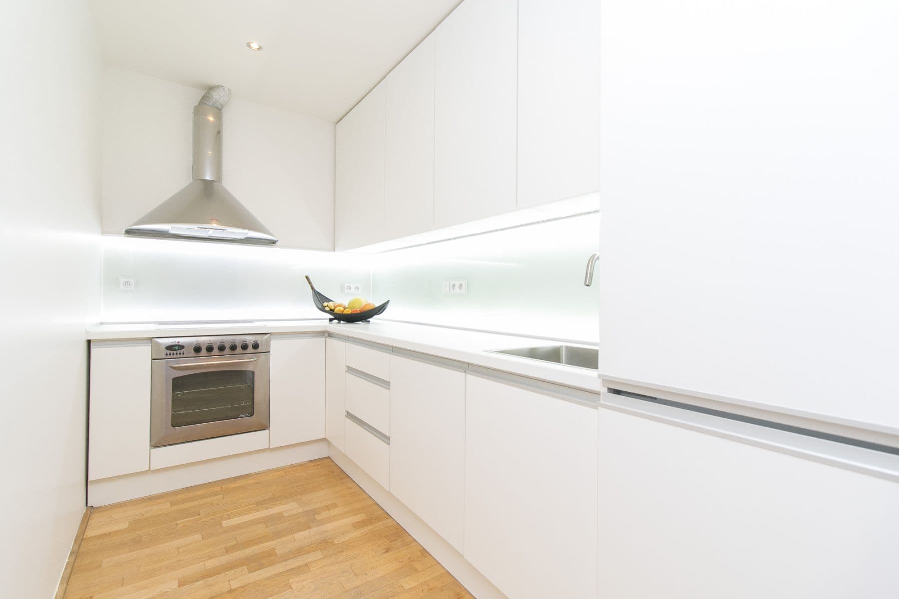 Prenájom bytu 85 m², Chodská, Praha, Praha Prenájom bytu 85 m², Chodská, Praha, Praha