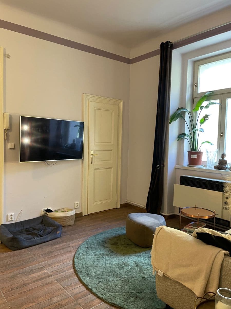 Prenájom bytu 2-izbový 56 m², Kamenická, Praha, Praha Prenájom bytu 2-izbový 56 m², Kamenická, Praha, Praha