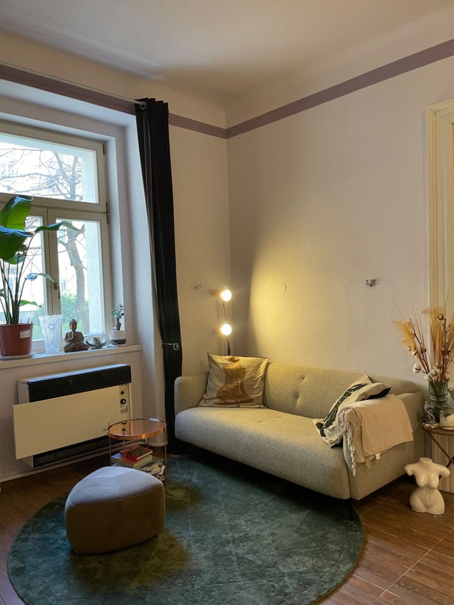 Prenájom bytu 2-izbový 56 m², Kamenická, Praha, Praha Prenájom bytu 2-izbový 56 m², Kamenická, Praha, Praha