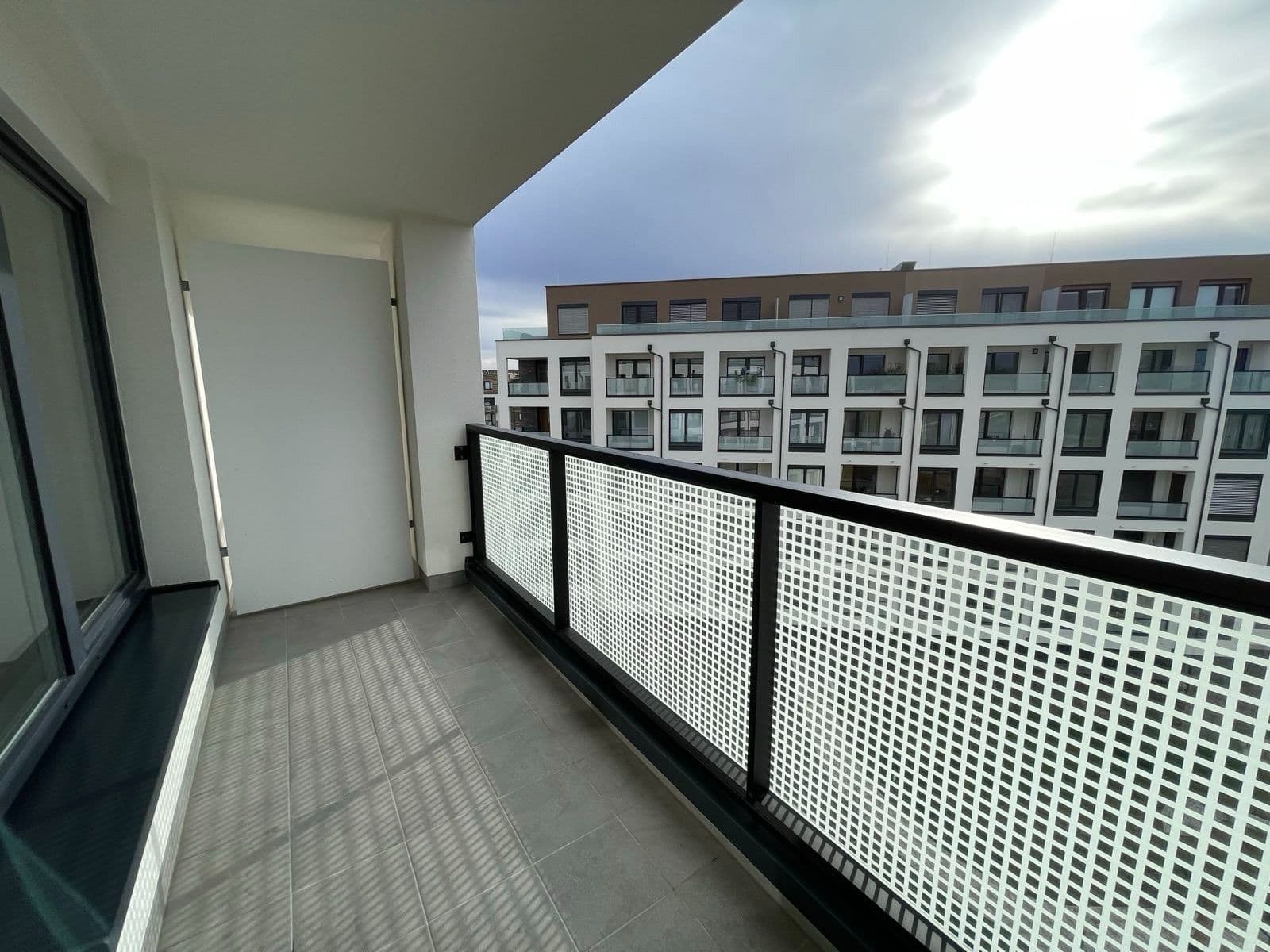 Prenájom bytu 1-izbový 38 m², Gollové, Praha, Praha Prenájom bytu 1-izbový 38 m², Gollové, Praha, Praha