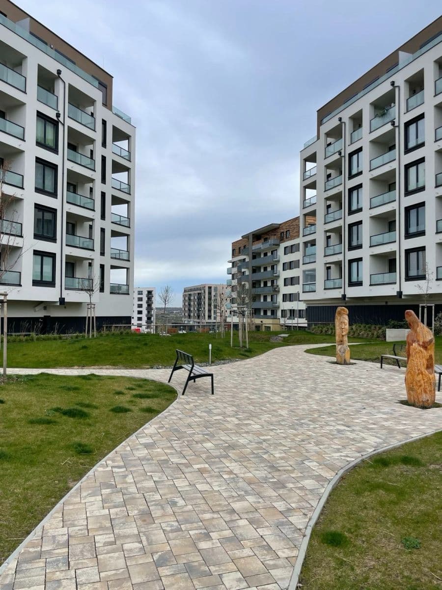 Prenájom bytu 1-izbový 38 m², Gollové, Praha, Praha Prenájom bytu 1-izbový 38 m², Gollové, Praha, Praha