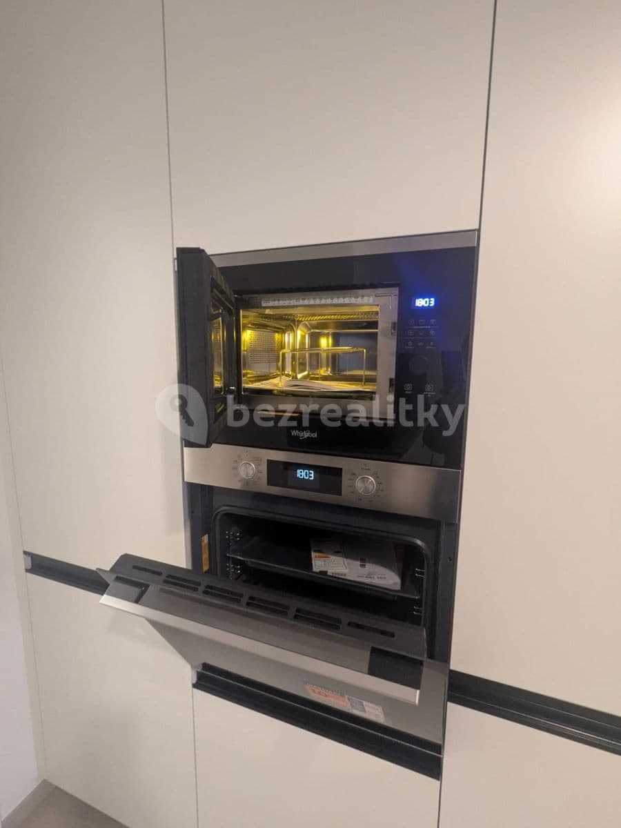 Prenájom bytu 1-izbový 35 m², Poděbradská, Praha, Praha Prenájom bytu 1-izbový 35 m², Poděbradská, Praha, Praha