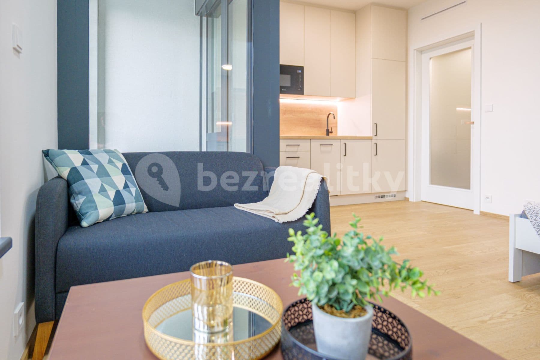 Prenájom bytu 1-izbový 34 m², U Lihovaru, Praha, Praha Prenájom bytu 1-izbový 34 m², U Lihovaru, Praha, Praha