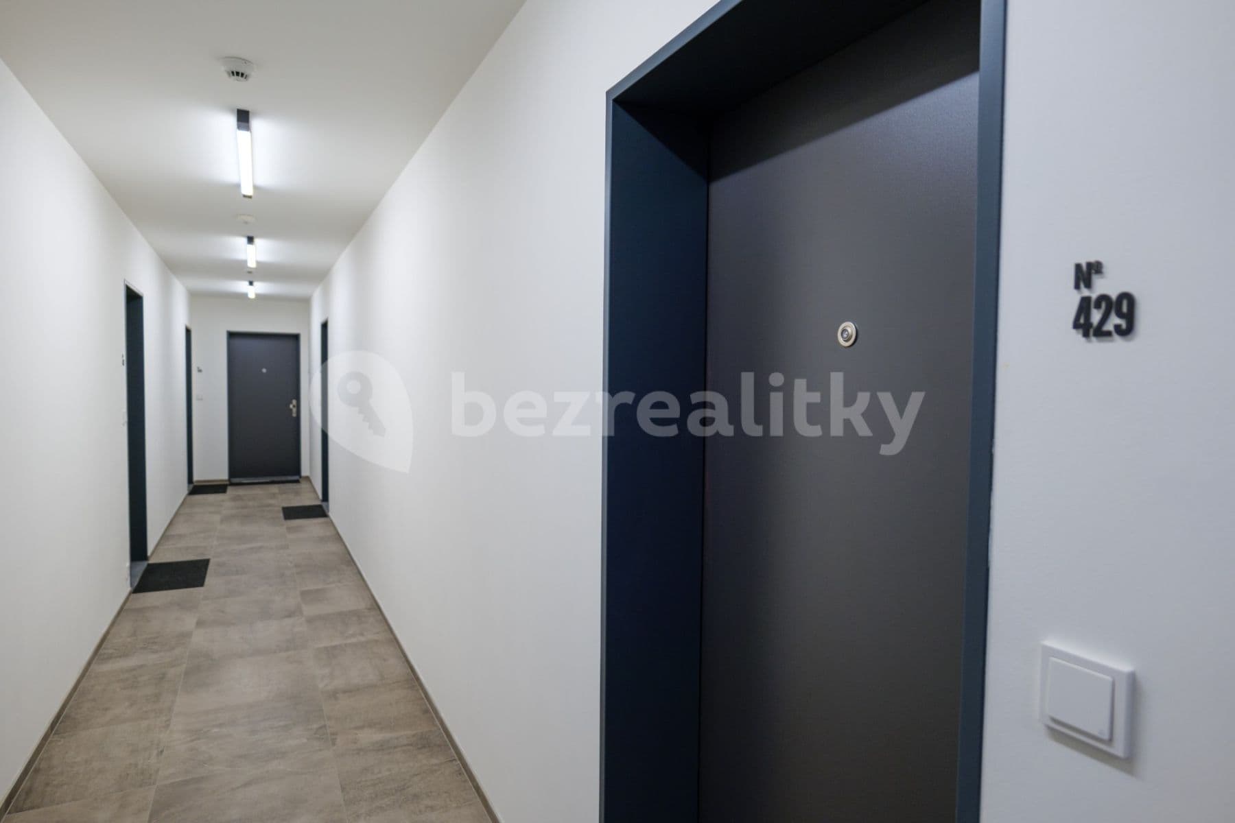 Prenájom bytu 1-izbový 34 m², U Lihovaru, Praha, Praha Prenájom bytu 1-izbový 34 m², U Lihovaru, Praha, Praha