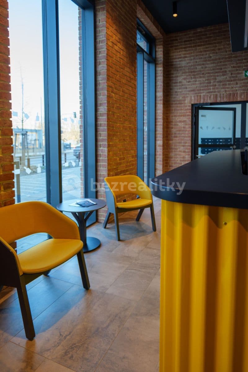 Prenájom bytu 1-izbový 34 m², U Lihovaru, Praha, Praha Prenájom bytu 1-izbový 34 m², U Lihovaru, Praha, Praha