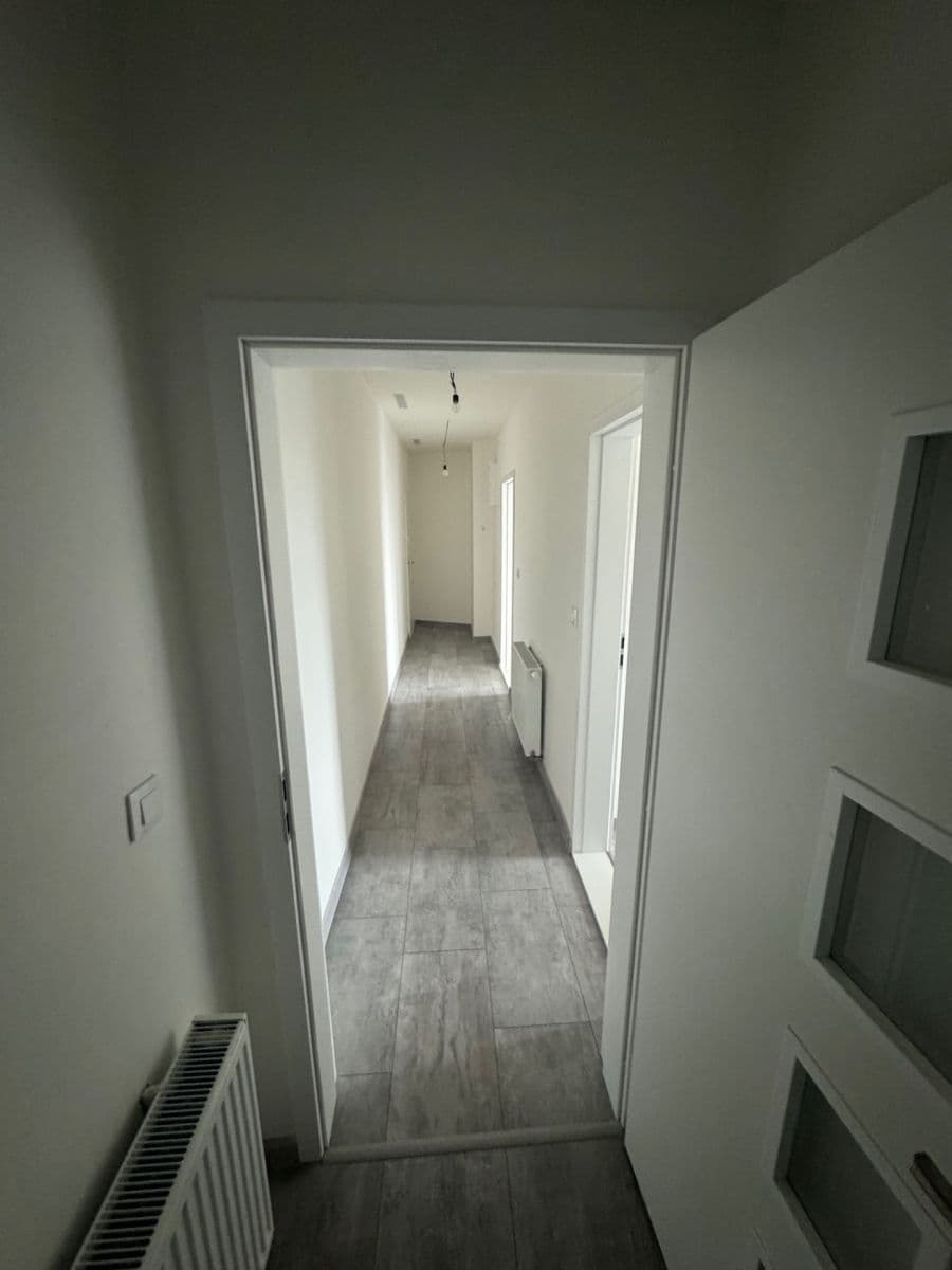 Prenájom bytu 2-izbový 60 m², Sokolovská, Karlovy Vary, Karlovarský kraj Prenájom bytu 2-izbový 60 m², Sokolovská, Karlovy Vary, Karlovarský kraj