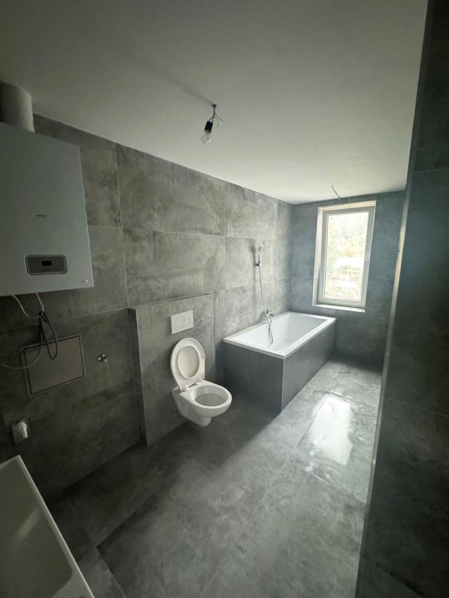 Prenájom bytu 2-izbový 60 m², Sokolovská, Karlovy Vary, Karlovarský kraj Prenájom bytu 2-izbový 60 m², Sokolovská, Karlovy Vary, Karlovarský kraj