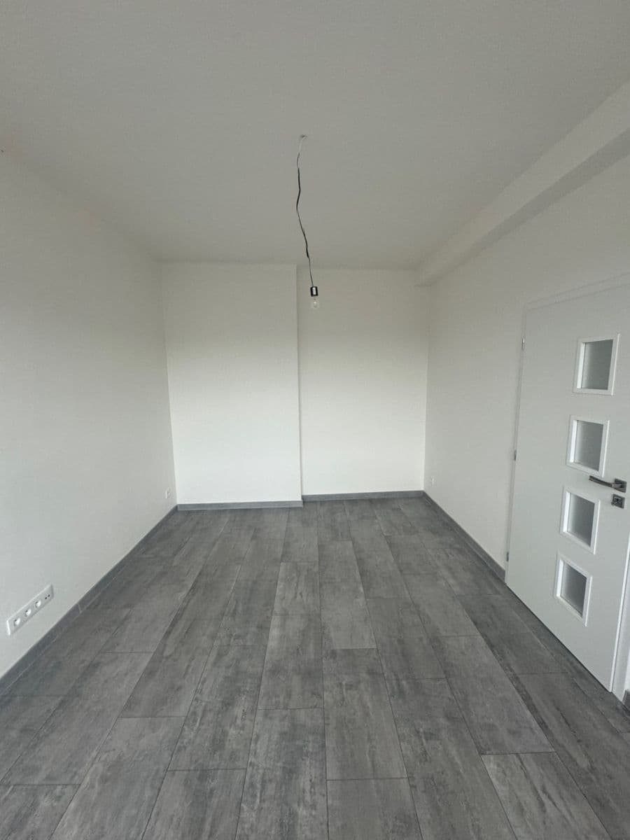 Prenájom bytu 2-izbový 60 m², Sokolovská, Karlovy Vary, Karlovarský kraj Prenájom bytu 2-izbový 60 m², Sokolovská, Karlovy Vary, Karlovarský kraj