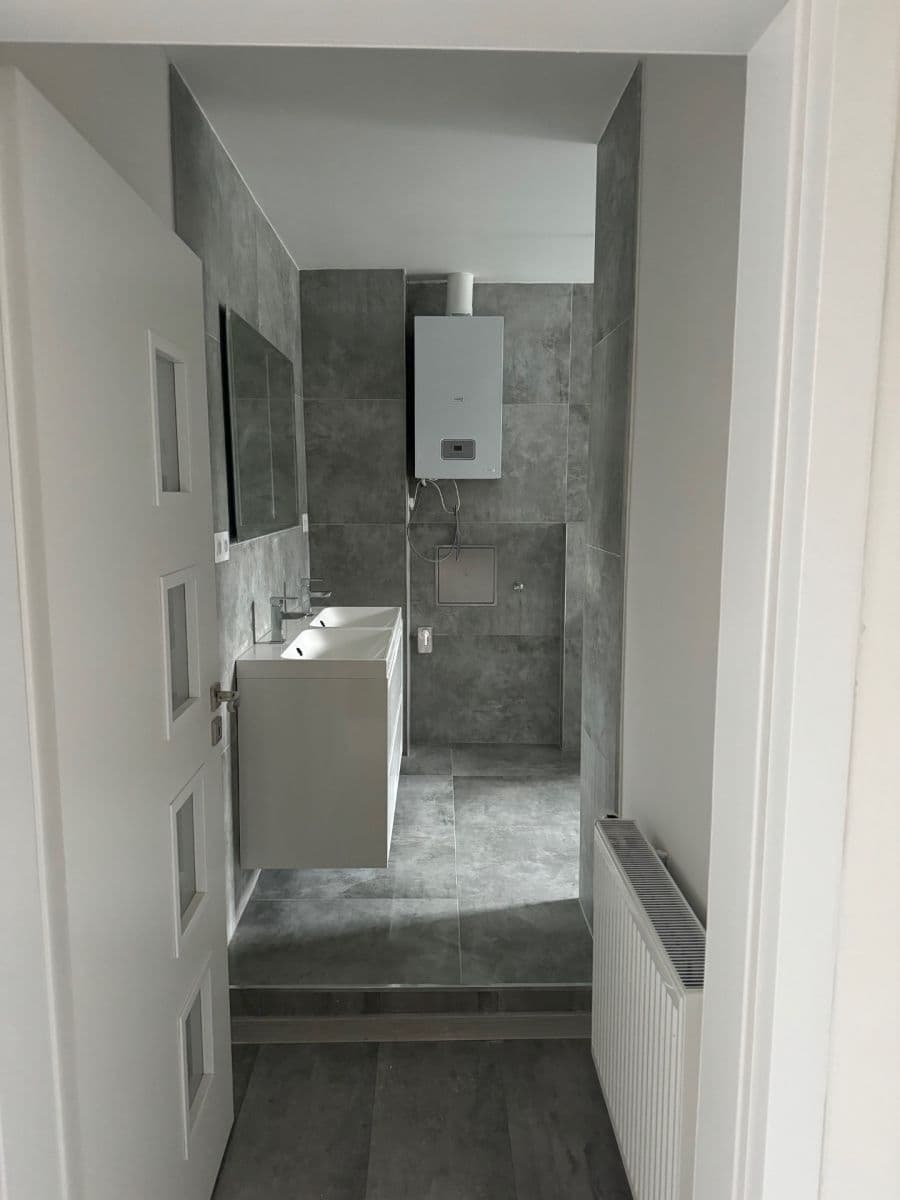 Prenájom bytu 2-izbový 60 m², Sokolovská, Karlovy Vary, Karlovarský kraj Prenájom bytu 2-izbový 60 m², Sokolovská, Karlovy Vary, Karlovarský kraj