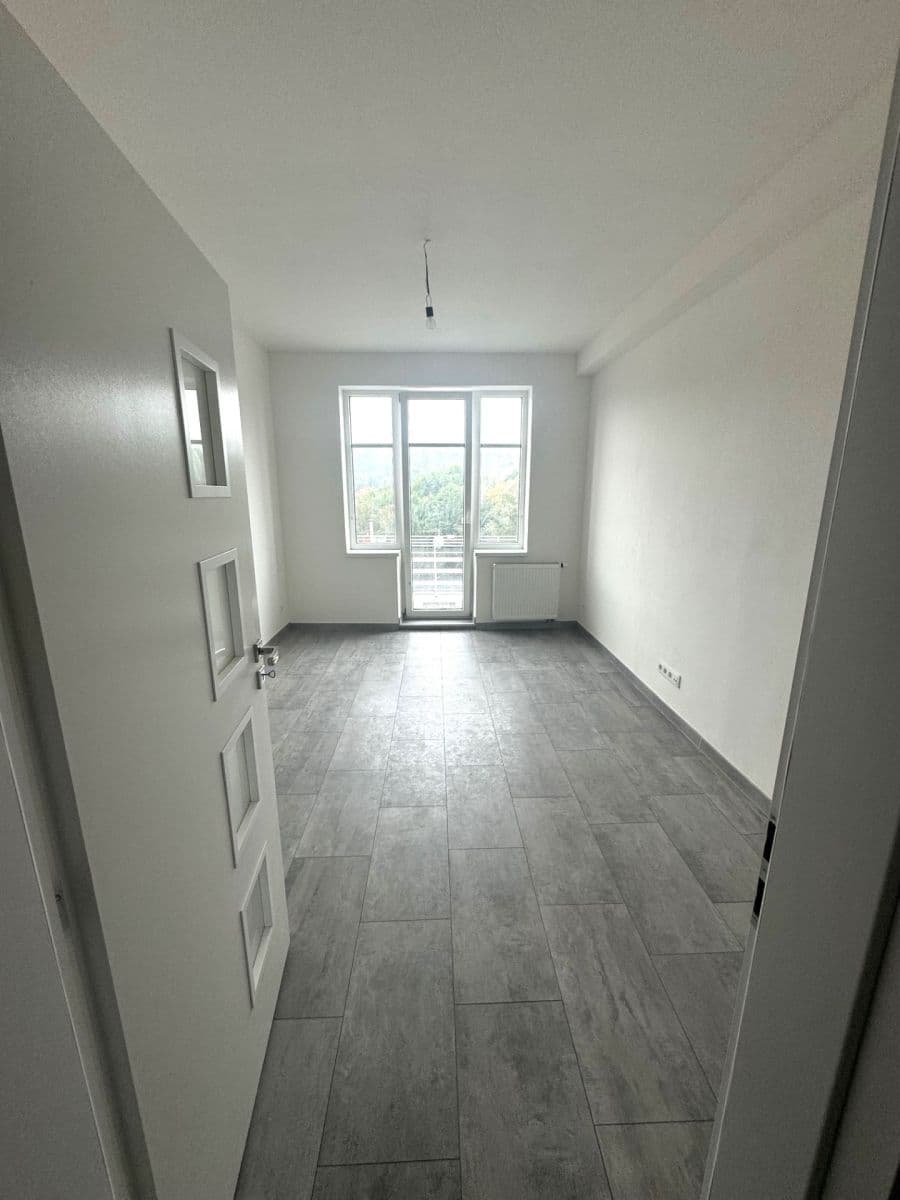 Prenájom bytu 2-izbový 60 m², Sokolovská, Karlovy Vary, Karlovarský kraj Prenájom bytu 2-izbový 60 m², Sokolovská, Karlovy Vary, Karlovarský kraj