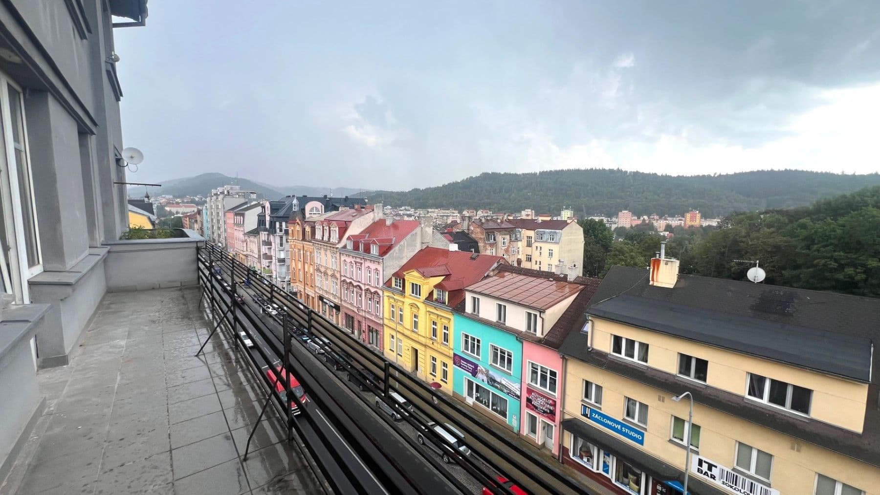 Prenájom bytu 2-izbový 60 m², Sokolovská, Karlovy Vary, Karlovarský kraj Prenájom bytu 2-izbový 60 m², Sokolovská, Karlovy Vary, Karlovarský kraj