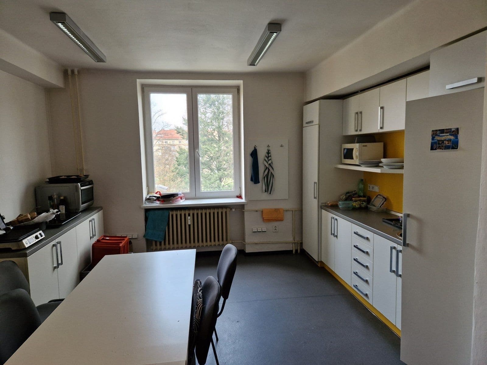 Prenájom nebytového priestoru 30 m², Hlavní třída, Havířov, Moravskoslezský kraj Prenájom nebytového priestoru 30 m², Hlavní třída, Havířov, Moravskoslezský kraj