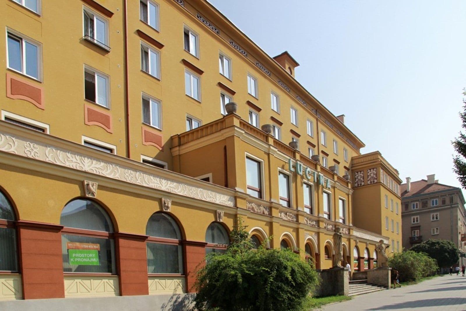 Prenájom nebytového priestoru 30 m², Hlavní třída, Havířov, Moravskoslezský kraj Prenájom nebytového priestoru 30 m², Hlavní třída, Havířov, Moravskoslezský kraj