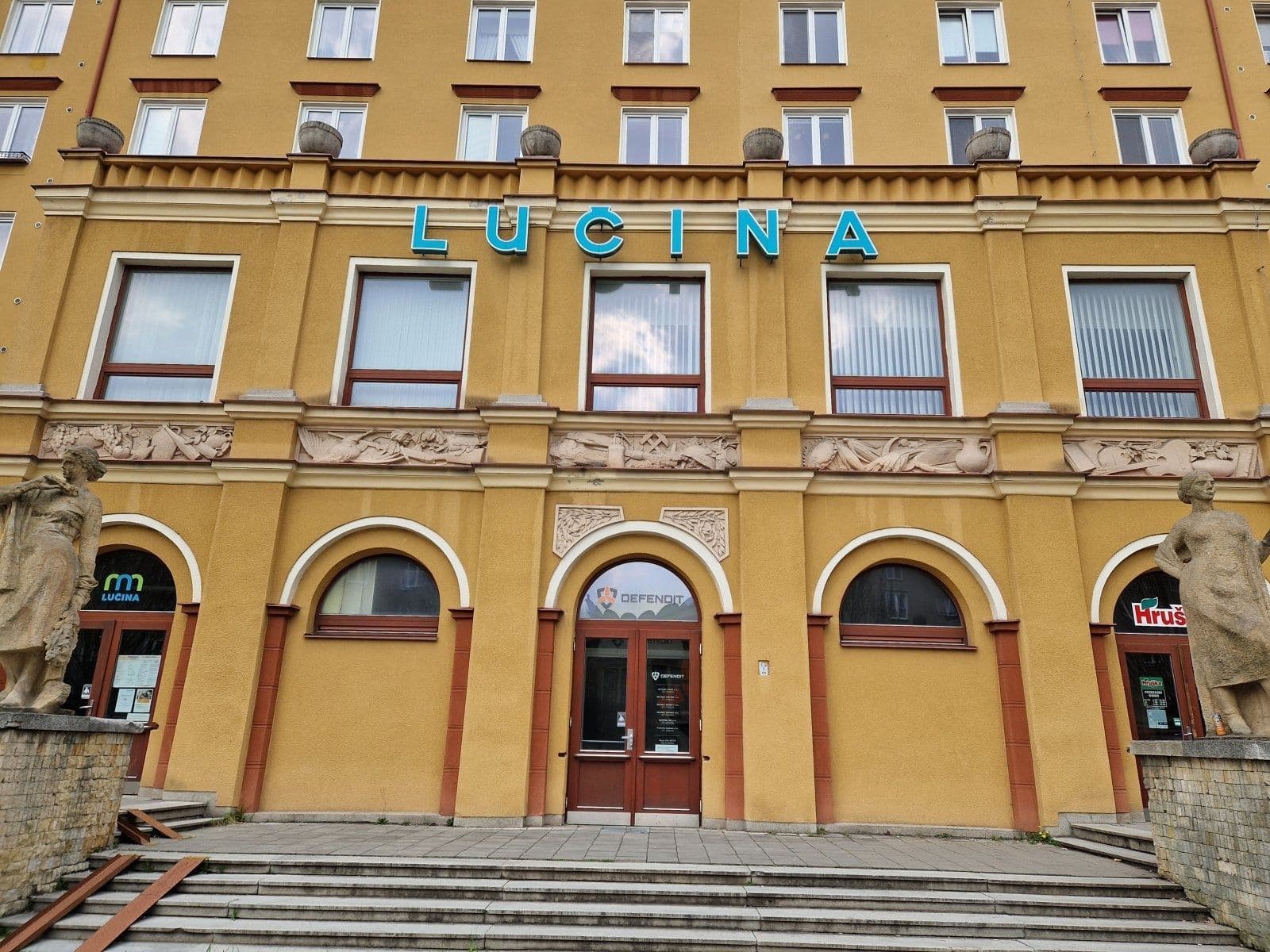 Prenájom nebytového priestoru 30 m², Hlavní třída, Havířov, Moravskoslezský kraj Prenájom nebytového priestoru 30 m², Hlavní třída, Havířov, Moravskoslezský kraj