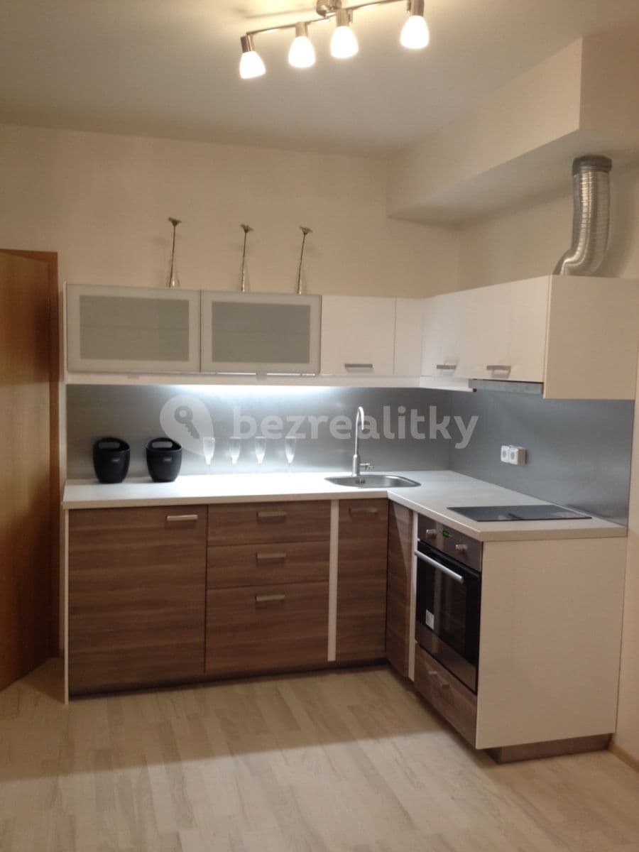 Prenájom bytu 1-izbový 35 m², Praha, Praha Prenájom bytu 1-izbový 35 m², Praha, Praha