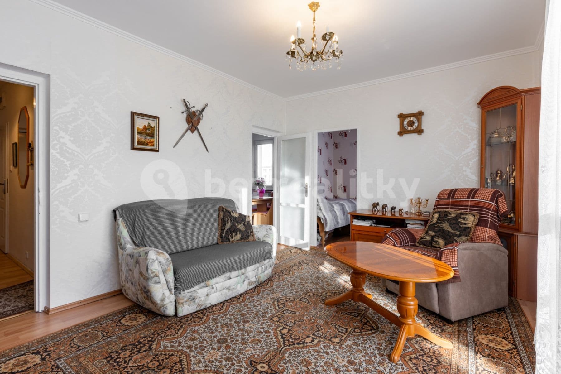 Prenájom bytu 3-izbový 63 m², Krymská, Karlovy Vary, Karlovarský kraj Prenájom bytu 3-izbový 63 m², Krymská, Karlovy Vary, Karlovarský kraj