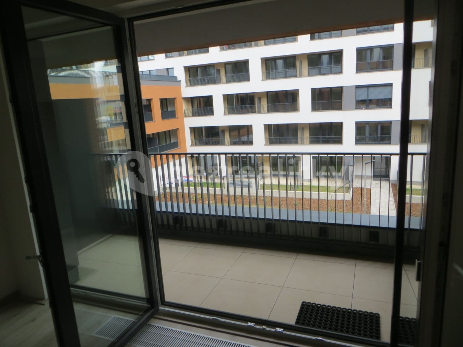 Prenájom bytu 1-izbový 32 m², Poděbradská, Praha, Praha Prenájom bytu 1-izbový 32 m², Poděbradská, Praha, Praha