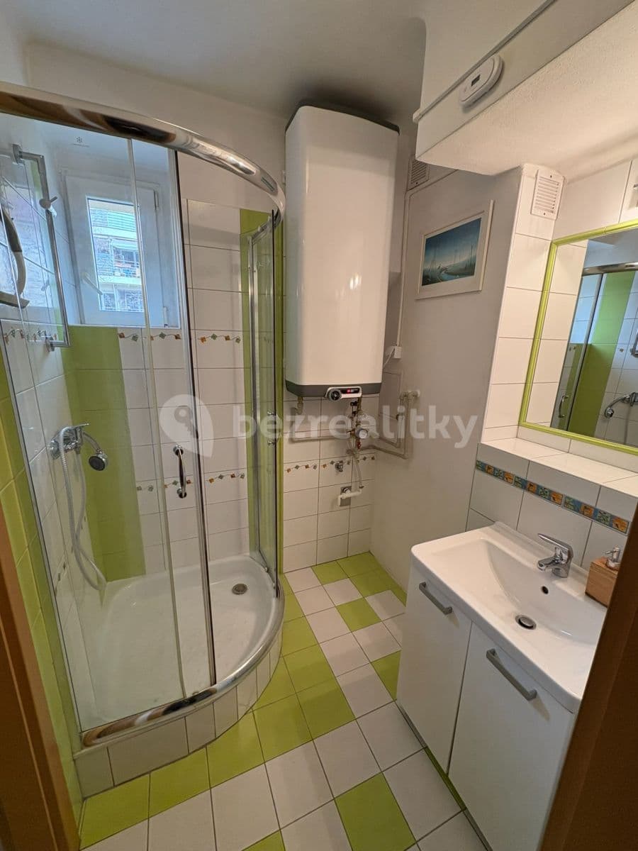 Prenájom bytu 2-izbový 62 m², náměstí Josefa Machka, Praha, Praha Prenájom bytu 2-izbový 62 m², náměstí Josefa Machka, Praha, Praha