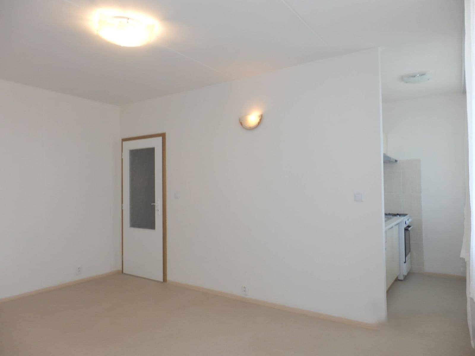 Prenájom bytu 1-izbový 32 m², Kaplická, Praha, Praha Prenájom bytu 1-izbový 32 m², Kaplická, Praha, Praha