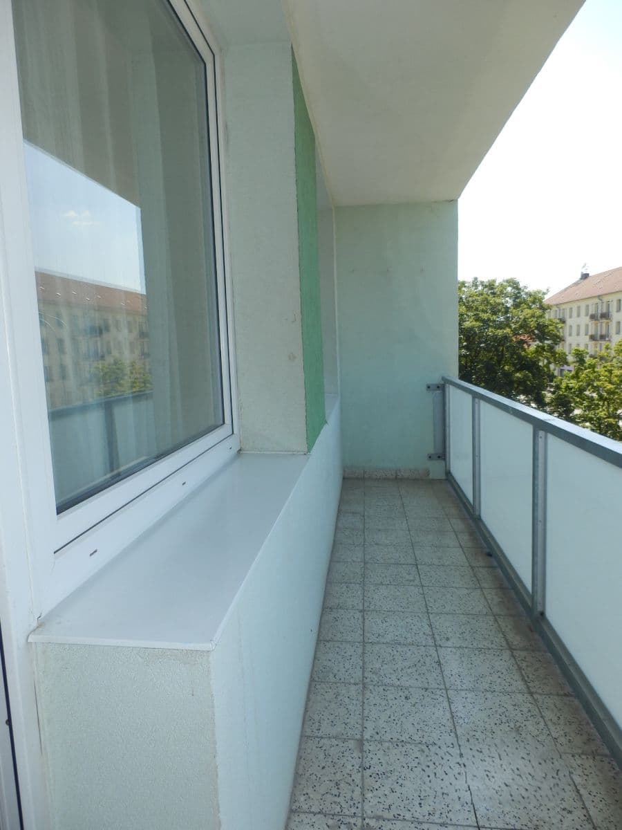 Prenájom bytu 1-izbový 32 m², Kaplická, Praha, Praha Prenájom bytu 1-izbový 32 m², Kaplická, Praha, Praha