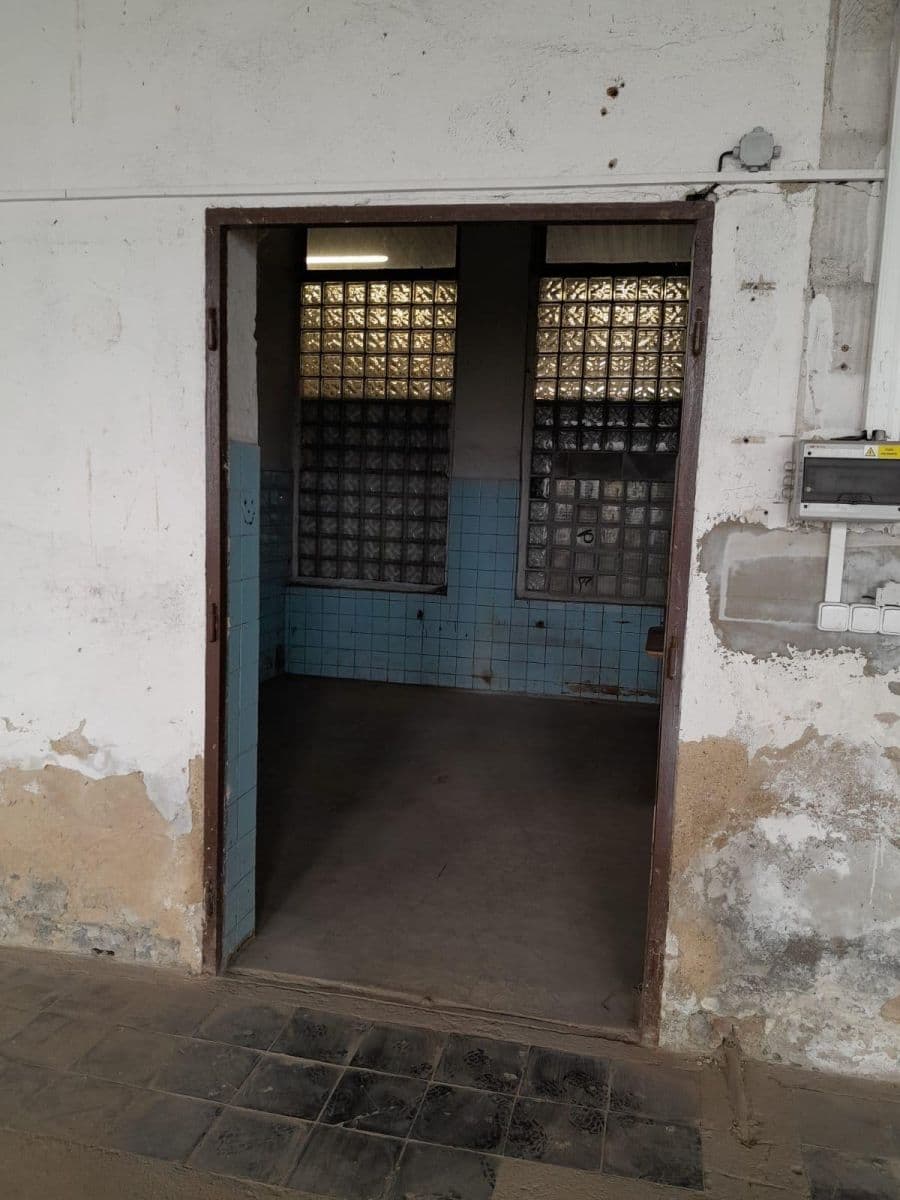 Prenájom nebytového priestoru 550 m², Otvovice, Středočeský kraj Prenájom nebytového priestoru 550 m², Otvovice, Středočeský kraj