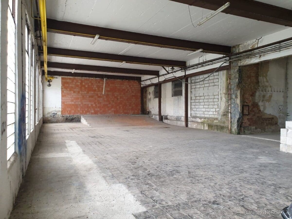 Prenájom nebytového priestoru 550 m², Otvovice, Středočeský kraj Prenájom nebytového priestoru 550 m², Otvovice, Středočeský kraj