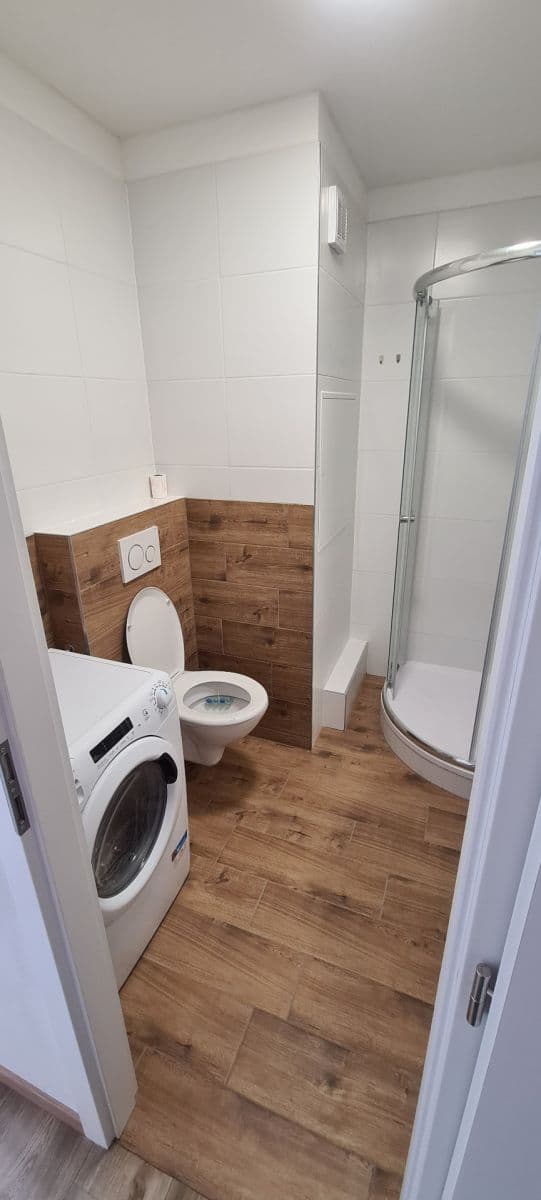 Prenájom bytu 2-izbový 39 m², Herčíkova, Brno, Jihomoravský kraj Prenájom bytu 2-izbový 39 m², Herčíkova, Brno, Jihomoravský kraj