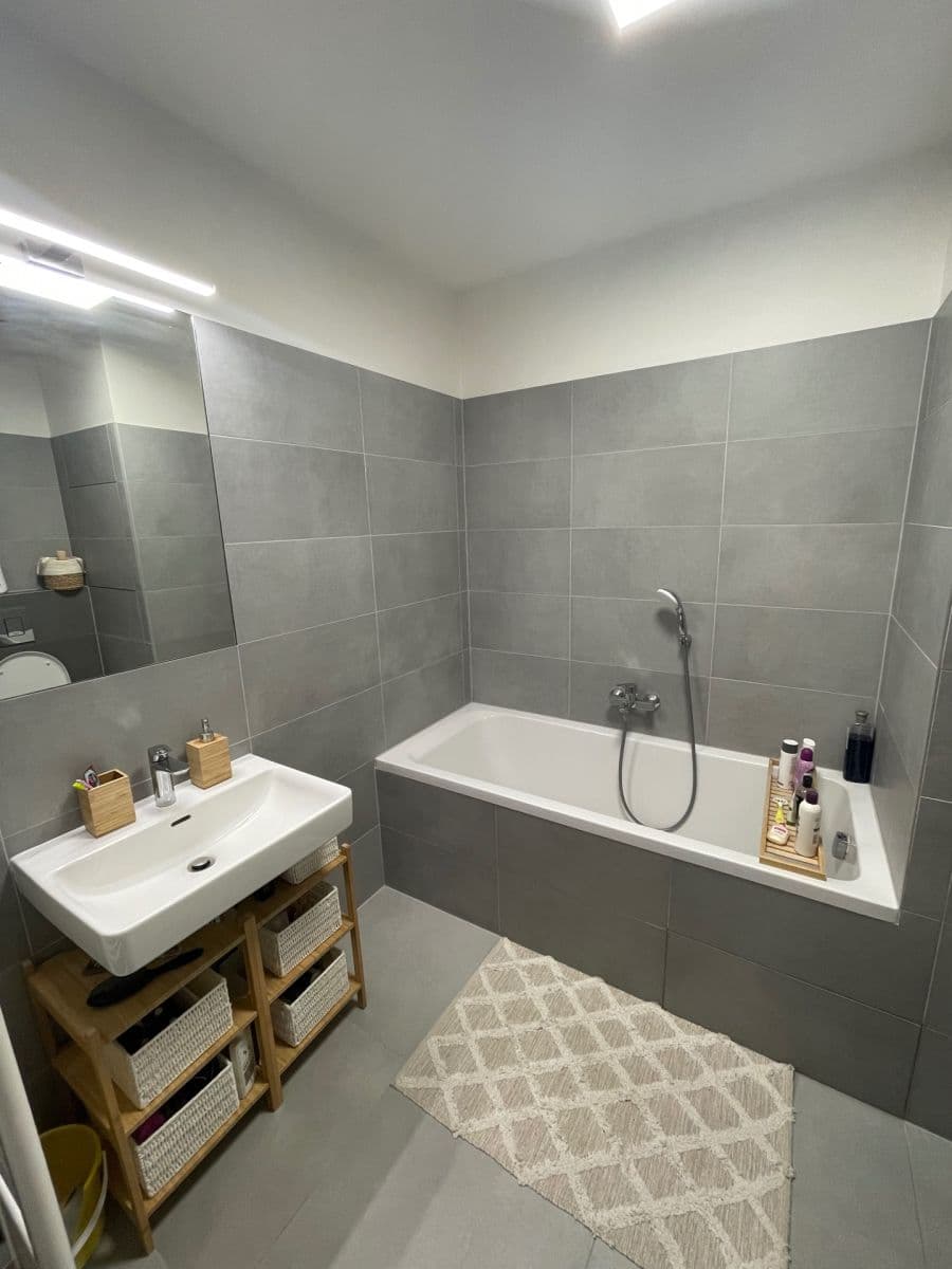 Prenájom bytu 2-izbový 60 m², U Škol, Bučovice, Jihomoravský kraj Prenájom bytu 2-izbový 60 m², U Škol, Bučovice, Jihomoravský kraj