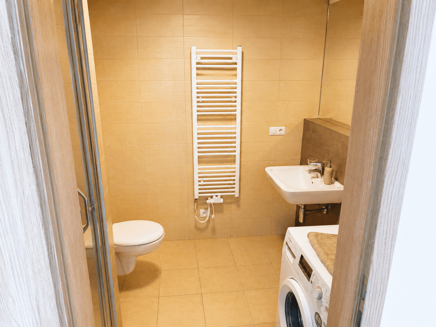 Prenájom bytu 29 m², Plzeňská, Praha, Praha Prenájom bytu 29 m², Plzeňská, Praha, Praha