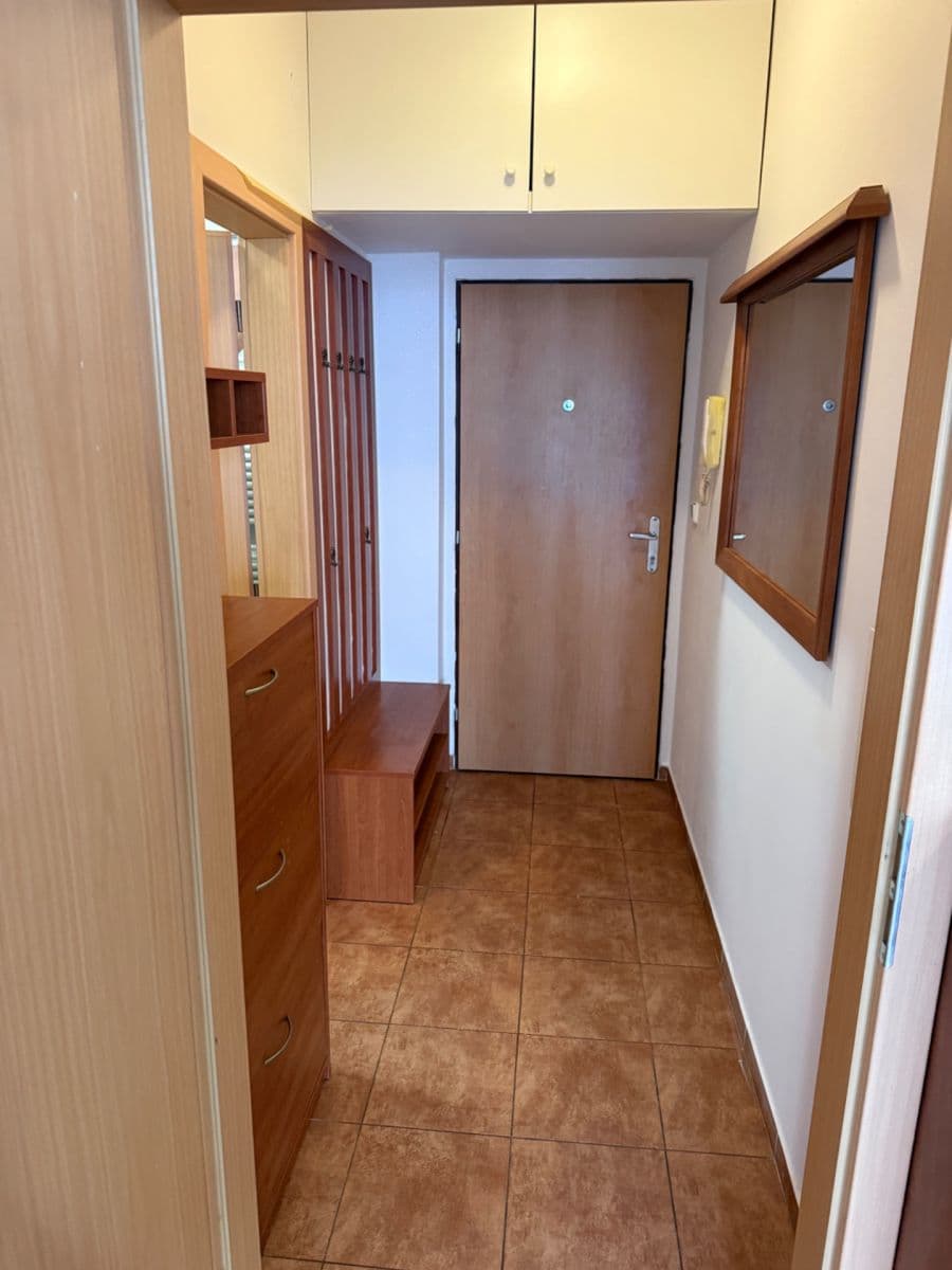 Prenájom bytu 1-izbový 35 m², Malkovského, Praha, Praha Prenájom bytu 1-izbový 35 m², Malkovského, Praha, Praha