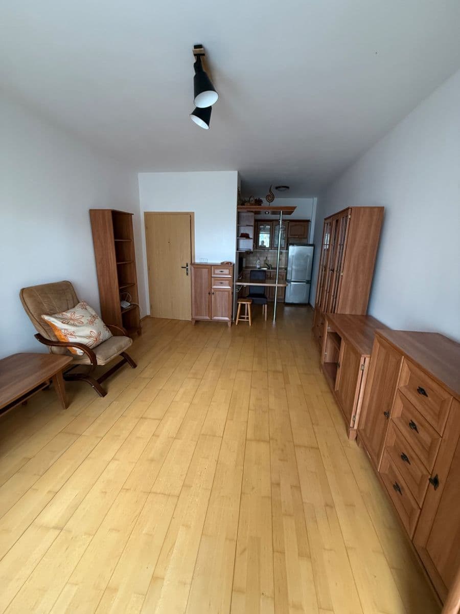 Prenájom bytu 1-izbový 35 m², Malkovského, Praha, Praha Prenájom bytu 1-izbový 35 m², Malkovského, Praha, Praha