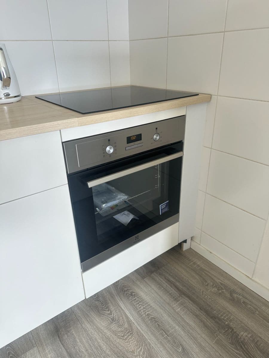 Prenájom bytu 3-izbový 75 m², Pod Labuťkou, Praha, Praha Prenájom bytu 3-izbový 75 m², Pod Labuťkou, Praha, Praha