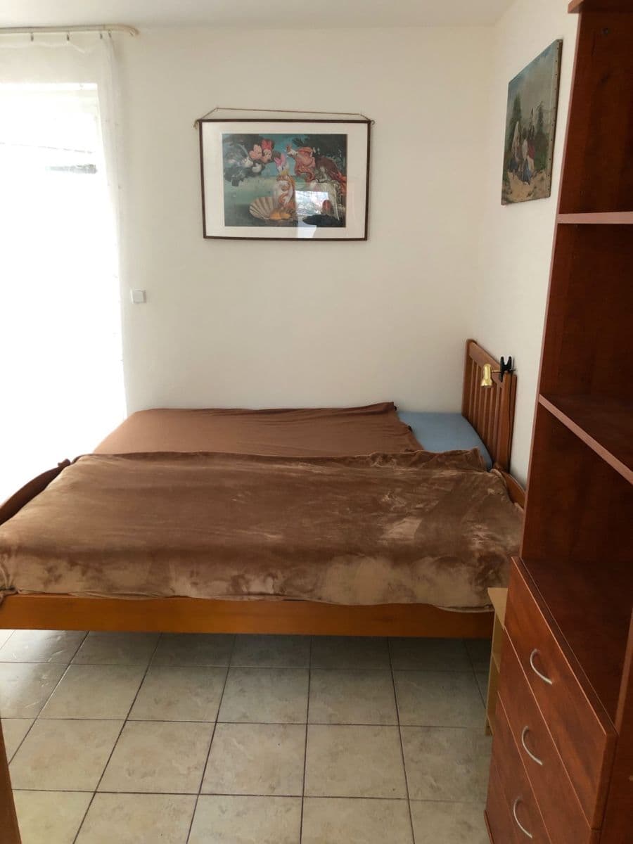 Prenájom bytu 2-izbový 39 m², Mečeříž, Středočeský kraj Prenájom bytu 2-izbový 39 m², Mečeříž, Středočeský kraj