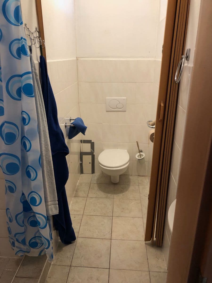 Prenájom bytu 2-izbový 39 m², Mečeříž, Středočeský kraj Prenájom bytu 2-izbový 39 m², Mečeříž, Středočeský kraj