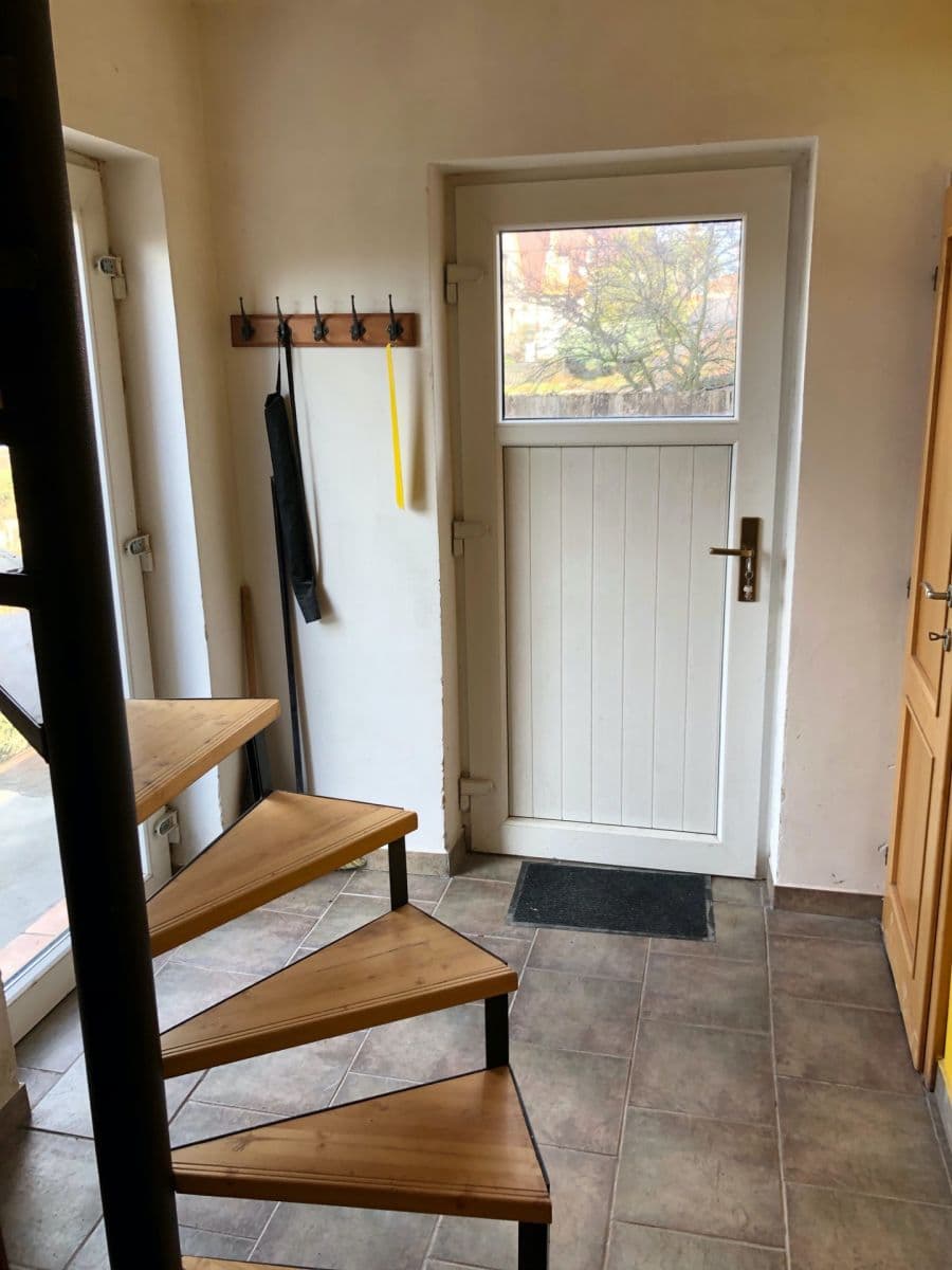 Prenájom bytu 2-izbový 39 m², Mečeříž, Středočeský kraj Prenájom bytu 2-izbový 39 m², Mečeříž, Středočeský kraj