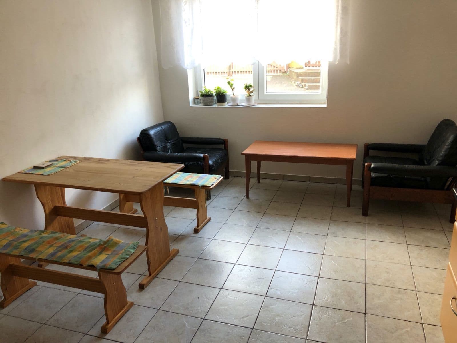 Prenájom bytu 2-izbový 39 m², Mečeříž, Středočeský kraj Prenájom bytu 2-izbový 39 m², Mečeříž, Středočeský kraj