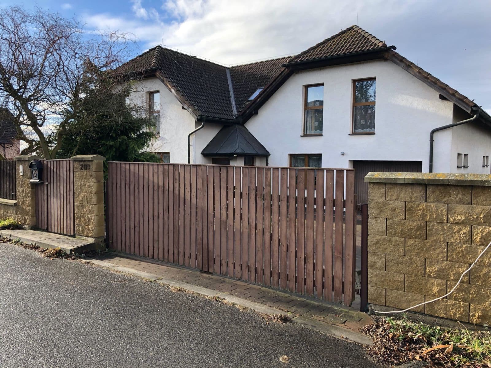 Prenájom bytu 2-izbový 39 m², Mečeříž, Středočeský kraj Prenájom bytu 2-izbový 39 m², Mečeříž, Středočeský kraj