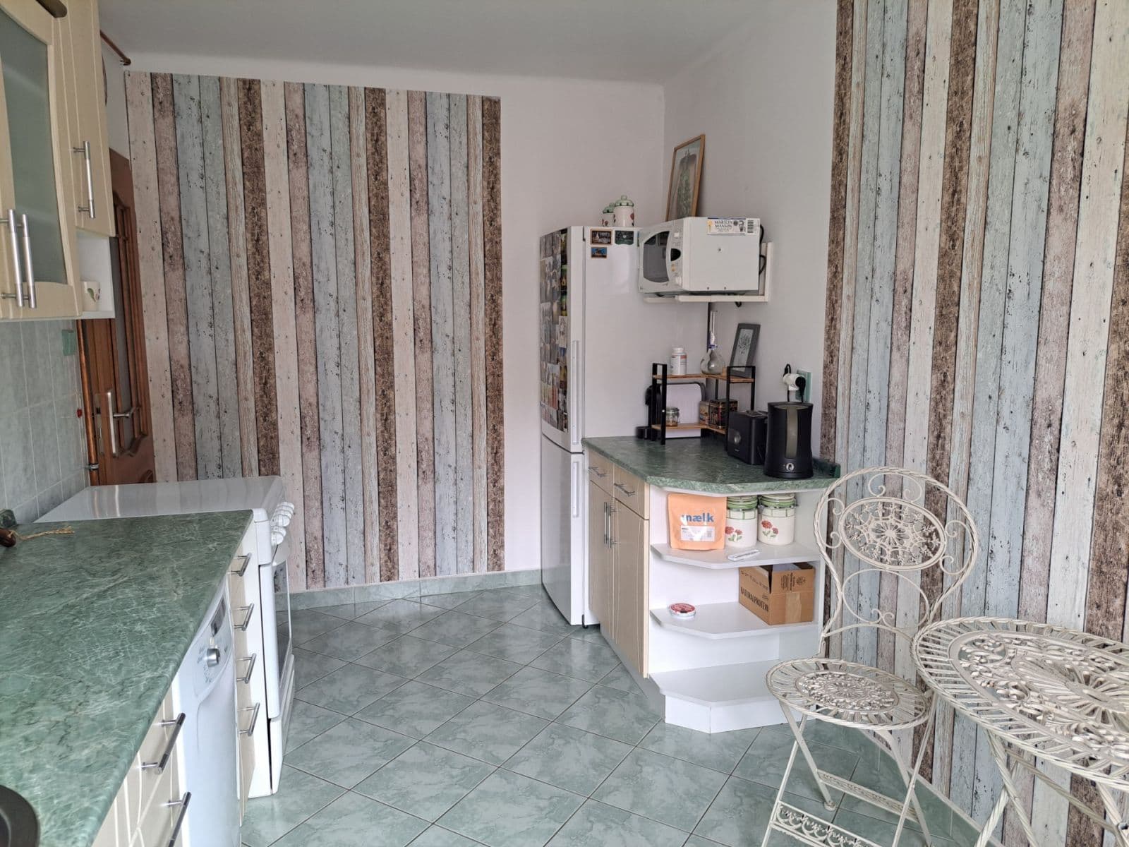 Prenájom bytu 2-izbový 60 m², Vrázova, Teplice, Ústecký kraj Prenájom bytu 2-izbový 60 m², Vrázova, Teplice, Ústecký kraj